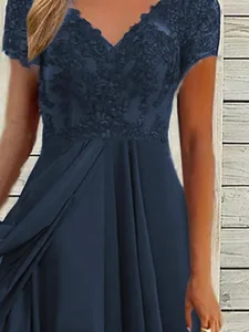 damen-midikleid-mit-v-ausschnitt-spitzen-default-4
